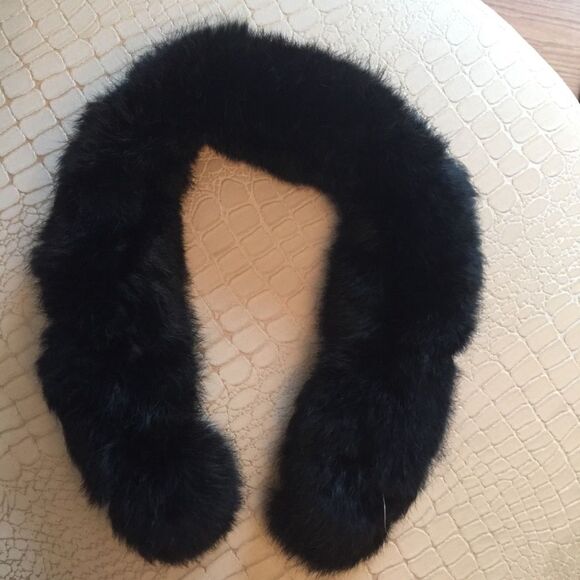 Rabbit 100% black fur collar, great condition, warm, soft, perfect neck wear, 27 - Picture 2 of 5